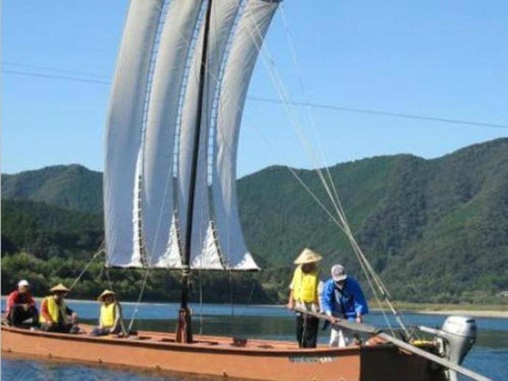 อาชิซุริ ออนเซ็น อาชิซุริ ซันนีไซด์โฮเต็ล Hotel Tosashimizu ภายนอก รูปภาพ